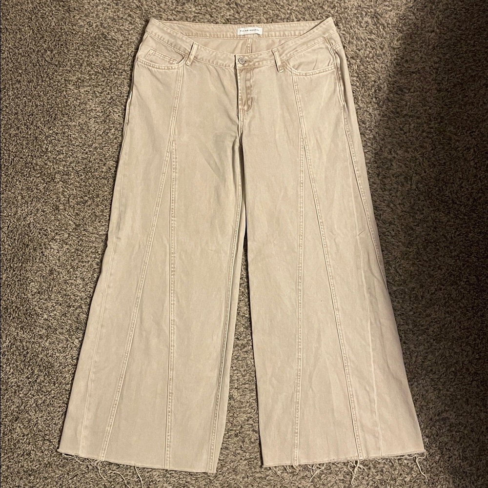 Women's Flying Monkey Coconut Low Rise Wide Leg Baggy Jeans -size 32